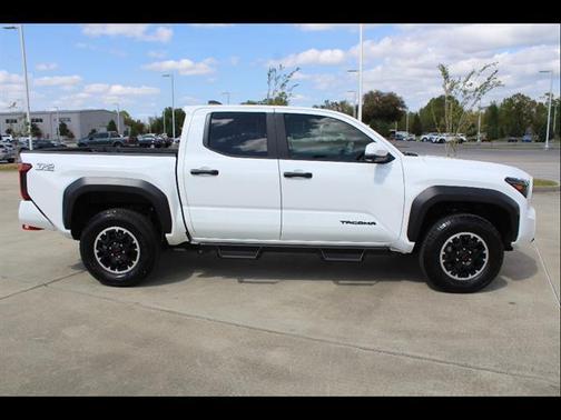 2025 Toyota Tacoma TRD Off Road