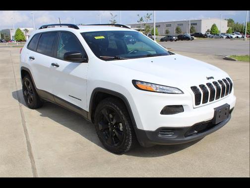 2017 Jeep Cherokee Sport