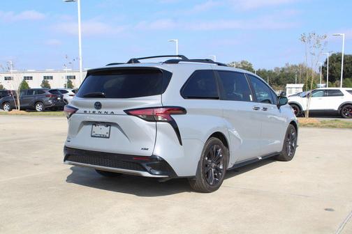 2025 Toyota Sienna XSE 7 Passenger
