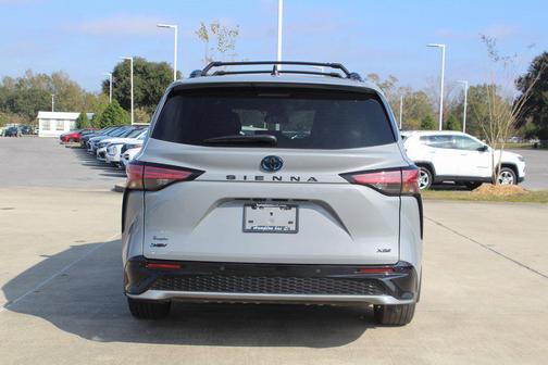 2025 Toyota Sienna XSE 7 Passenger