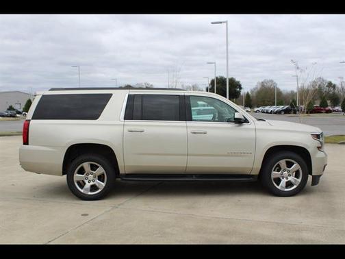 2017 Chevrolet Suburban LS