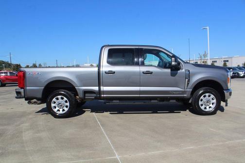 2024 Ford F-250 XLT
