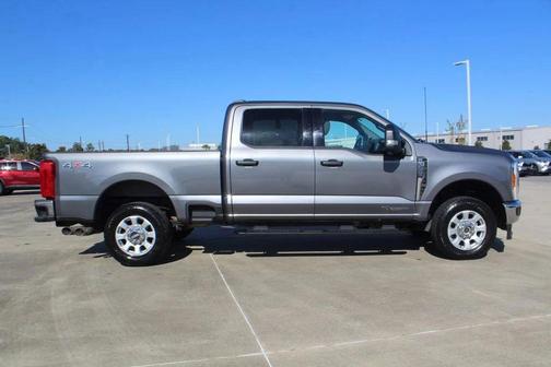 2024 Ford F-250 XLT