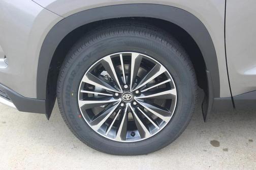 2026 Toyota Grand Highlander Hybrid Platinum MAX