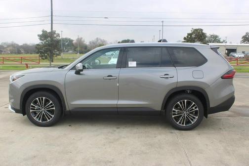 2026 Toyota Grand Highlander Hybrid Platinum MAX