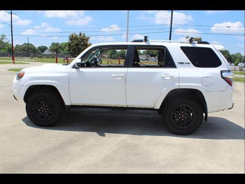 Super White 2015 Toyota 4Runner TRD Pro