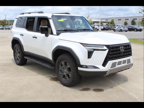 Eminent White Pearl 2024 Lexus GX 550 Overtrail+