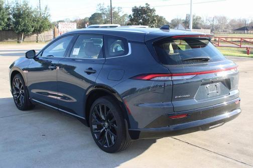 2025 Toyota Crown Signia Limited