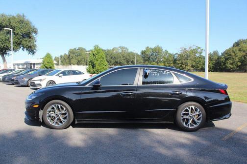 2022 Hyundai SONATA SEL