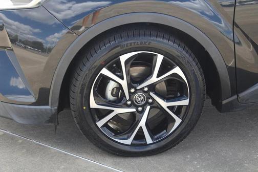2018 Toyota C-HR XLE Premium