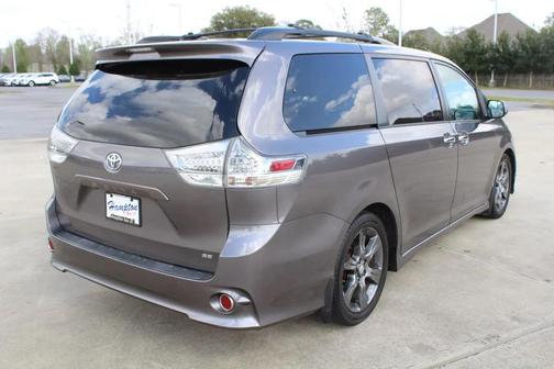2016 Toyota Sienna SE