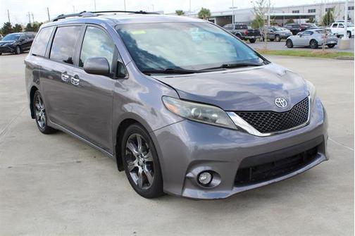 2016 Toyota Sienna SE
