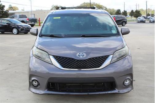 2016 Toyota Sienna SE