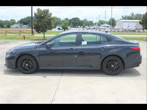 Underground 2026 Toyota Camry SE