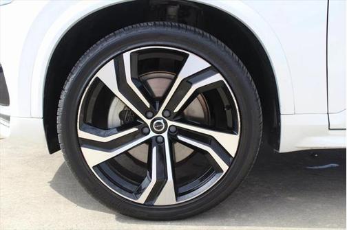 2020 Volvo XC90 T6 R-Design