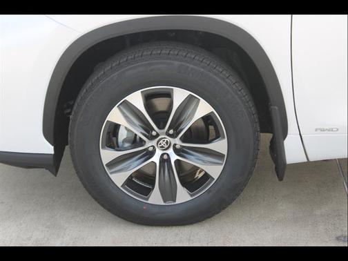 2026 Toyota Highlander Hybrid XLE