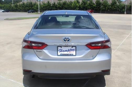 2022 Toyota Camry LE