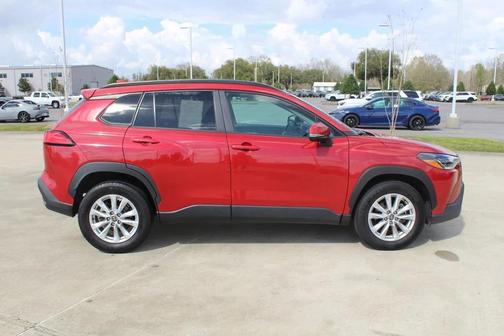 2022 Toyota Corolla Cross LE