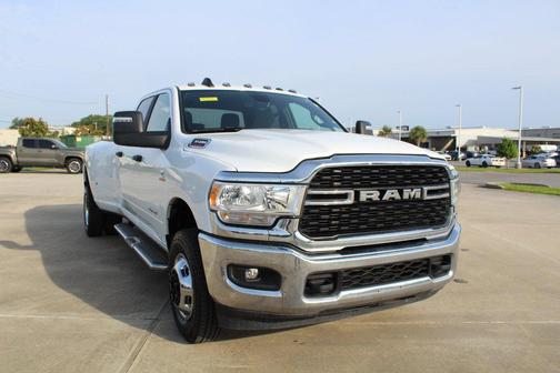 2024 RAM 3500 Big Horn Crew Cab 4x4 8' Box