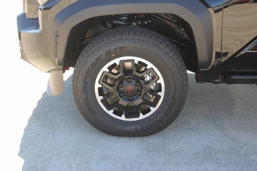 2026 Toyota Tacoma Hybrid TRD Off Road