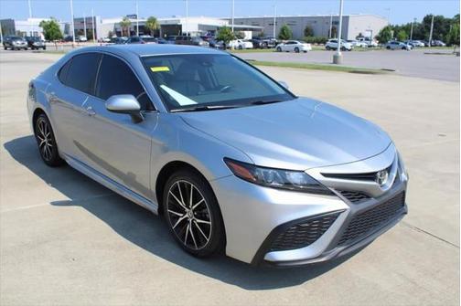 Celestial Silver Metallic 2021 Toyota Camry SE