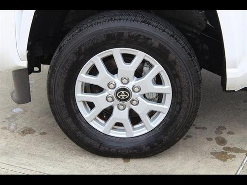 Ice Cap 2024 Toyota Tacoma SR5
