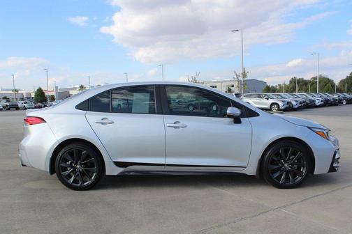 2025 Toyota Corolla SE