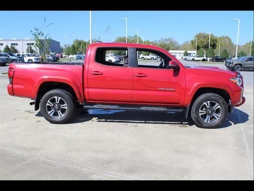 2018 Toyota Tacoma TRD Sport