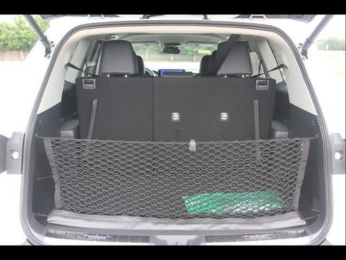 Wind Chill Pearl 2026 Toyota Grand Highlander XLE