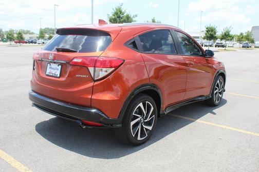 Photo 5 of 26 of 2020 Honda HR-V Sport