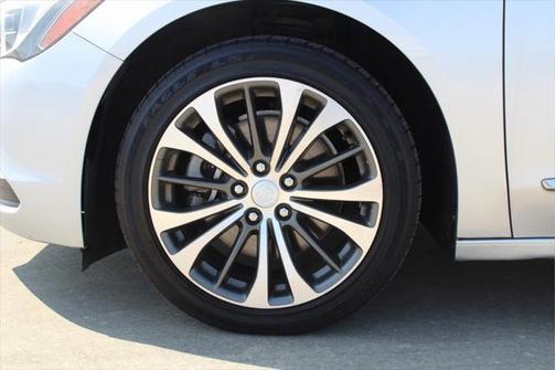 2017 Buick LaCrosse Essence