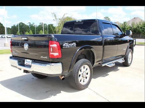 2019 RAM 2500 Laramie Crew Cab 4x4 6'4' Box