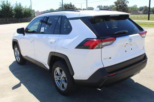 2025 Toyota RAV4 Hybrid LE