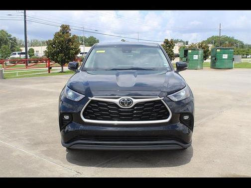 Midnight Black Metallic 2023 Toyota Highlander Platinum
