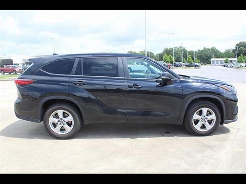Midnight Black Metallic 2023 Toyota Highlander Platinum