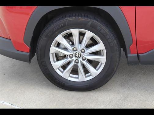 Barcelona Red Metallic 2022 Toyota Corolla Cross LE