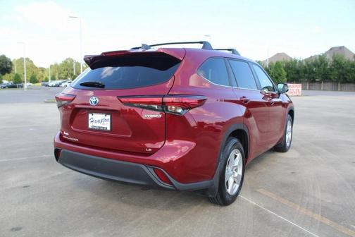 2023 Toyota Highlander Hybrid LE