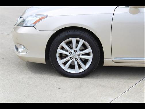 Satin Cashmere Metallic 2011 Lexus ES 350 Base