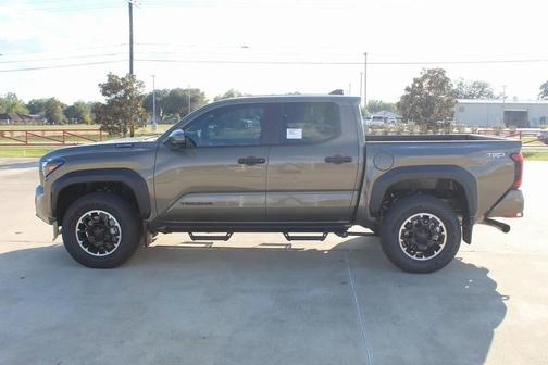 2025 Toyota Tacoma TRD Off Road