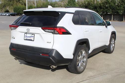 2020 Toyota RAV4 XLE Premium