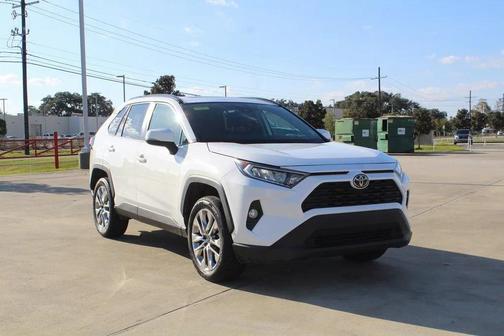 2020 Toyota RAV4 XLE Premium