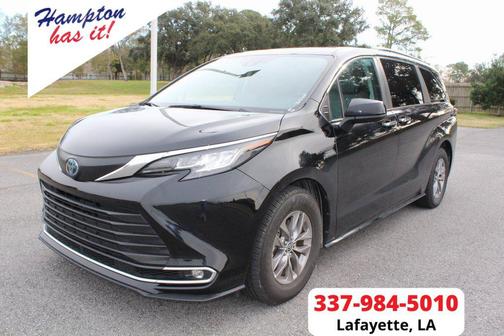 2023 Toyota Sienna XLE