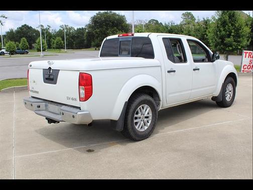 Glacier White 2016 Nissan Frontier SV
