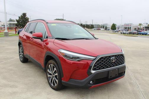 2023 Toyota Corolla Cross XLE