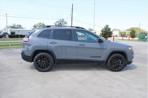 2023 Jeep Cherokee Altitude