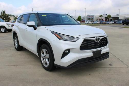 2023 Toyota Highlander LE