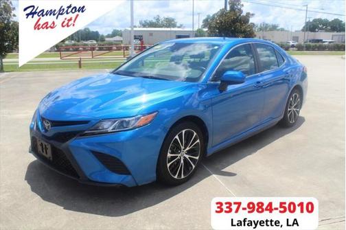 2020 Toyota Camry SE