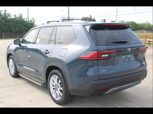 Storm Cloud 2026 Toyota Grand Highlander Platinum