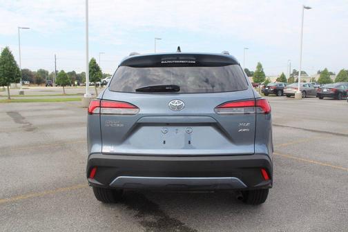 2025 Toyota Corolla Cross XLE