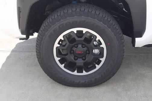 2025 Toyota Tacoma TRD Off-Road